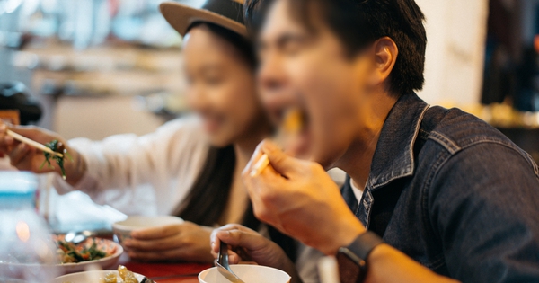 Ăn xong món lẩu vịt hầm gừng thì đau cổ họng, người đàn ông ngoài 40 tuổi tử vong vì xuất huyết não: Chuyện gì đã xảy ra?