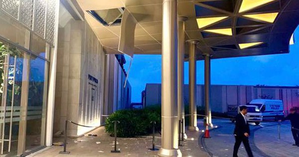 Tin mới vụ người đàn ông rơi từ tầng 15 khách sạn New World Hoiana