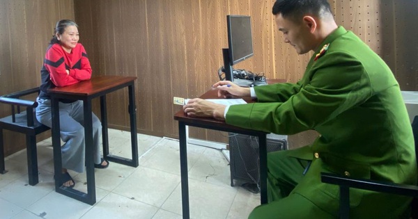 Nguyễn Thị Châm ra đầu thú