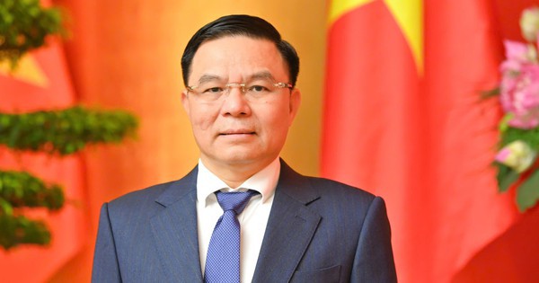 Quyền Bộ trưởng Bộ Công Thương Lê Mạnh Hùng nhận thêm nhiệm vụ