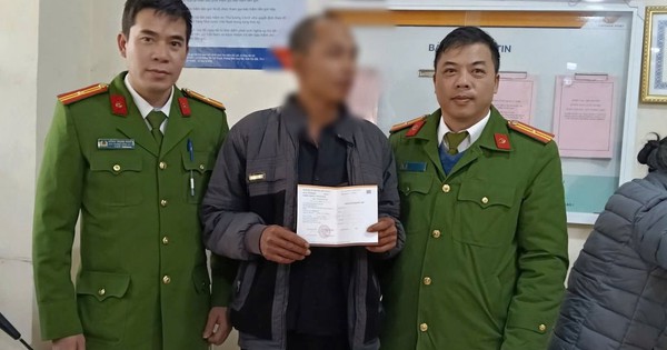 Phát hiện người đàn ông Cao Bằng chuẩn bị chuyển khoản 67 triệu đồng vào 1 tài khoản nhiều nghi vấn: Công an tiếp cận, yêu cầu làm rõ