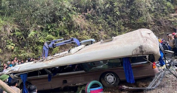 Vụ lật xe chở đoàn giáo viên đi từ thiện khiến 9 người tử vong: Hầu hết nạn nhân sống tại Hà Nội