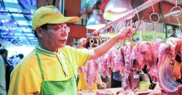 Thủ khoa đại học về quê bán thịt lợn, lãi hơn 149 triệu đồng/năm rồi trở thành tỷ phú