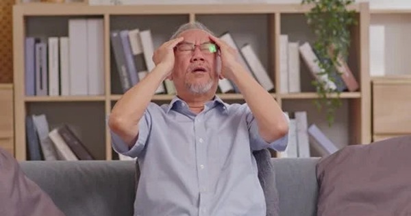 Bài học xương máu: Sau tuổi trung niên không nên giữ liên lạc với 3 kiểu người này, giàu hay nghèo cũng chú ý