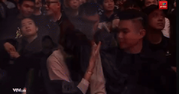 Sở thích riêng tư của Tổng giám đốc Viết Vương và Đỗ Hà bị lộ trên sóng trực tiếp