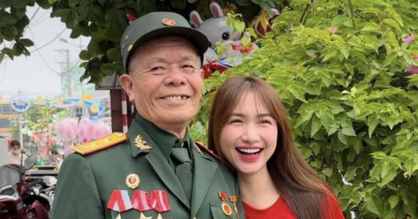 Cháu gái của Thiếu tá quân đội: Sở hữu MV đỉnh nhất 2025, được Thủ tướng khen ngợi