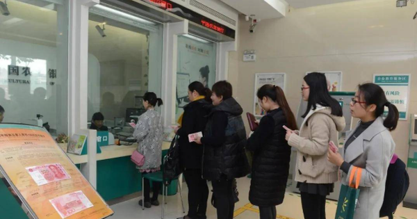 Mang sổ tiết kiệm 149 triệu đồng đi rút, người phụ nữ choáng váng khi nhân viên thông báo: “Chi nhánh ngân hàng nơi chị gửi tiền không tồn tại”