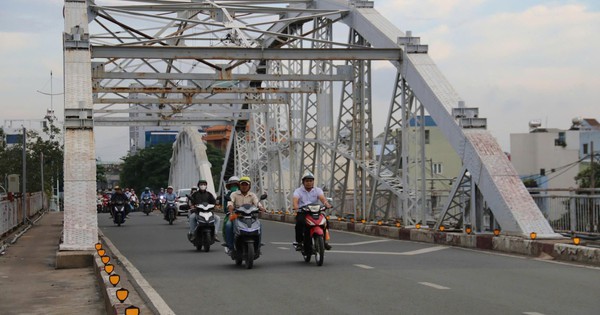 Thông báo quan trọng của Phòng CSGT TPHCM về cầu Tân Thuận 1