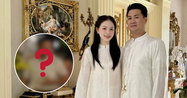 Đây mà là chồng Linh Rin sao?