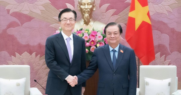 'Ông lớn' Samsung tiết lộ kế hoạch phát triển tiếp theo, 'mở đường' cho các công ty Việt tham gia vào chuỗi cung ứng