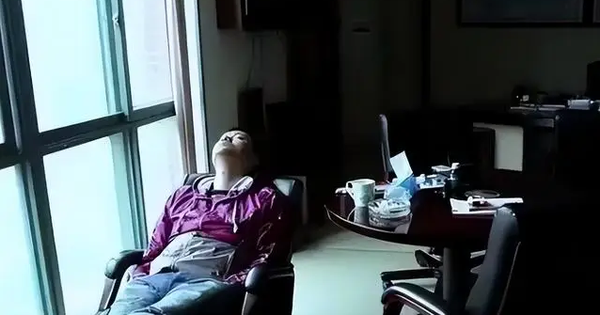 Chủ tập đoàn nghìn tỷ trắng tay vì nghe lời vợ