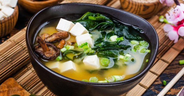 Gây sốt vì quá nhiều lợi ích, rong biển bất ngờ bị gọi tên trong danh sách thực phẩm cần thận trọng với 3 nhóm người này