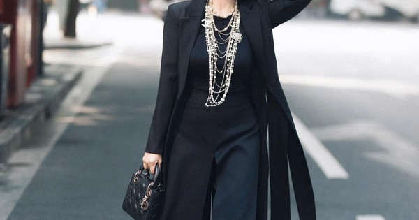 Vóc dáng tuổi 63 của mỹ nhân Việt duy nhất được tung hô “hoa hậu không ngai”, chồng yêu chiều hết mực