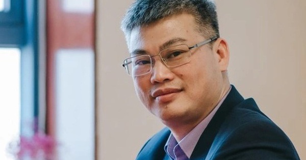 Giáo sư trẻ nhất NEU năm 2025: Từ cựu sinh viên đến vị trí Viện trưởng, đã học Tiến sĩ ở Mỹ, sở hữu đến 5 bằng sáng chế độc quyền