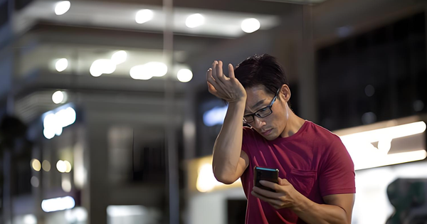 Người đàn ông nhặt được 18 triệu đồng liền trả lại người mất, mấy ngày sau bị khởi kiện, tòa án tuyên bố: Anh phải trả thêm 51 triệu đồng