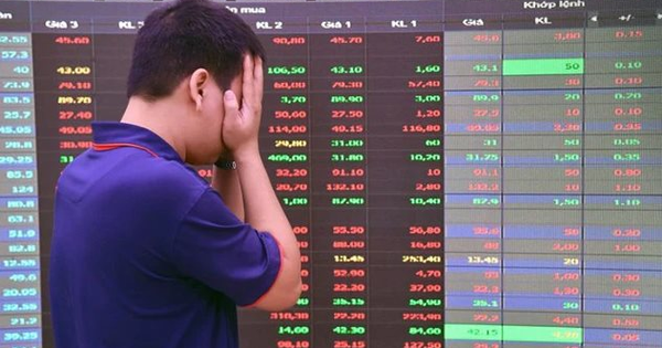 Phiên 25/2: Khối ngoại bán ròng mạnh tay gần 400 tỷ đồng, cổ phiếu nào bị 