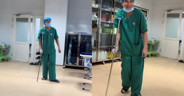 Hình ảnh bác sĩ bước ra khỏi phòng mổ sau ca phẫu thuật kéo dài 5 tiếng cho bệnh nhân khiến triệu người thổn thức
