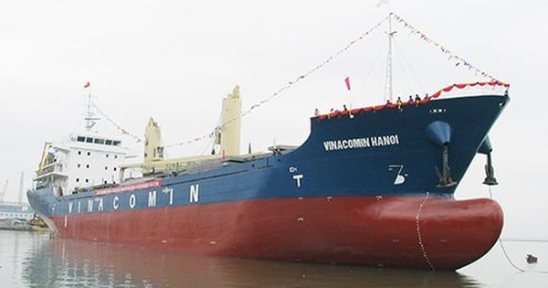 Giám đốc một công ty trên sàn có doanh thu vài nghìn tỷ xin nghỉ việc vì bị huyết áp cao