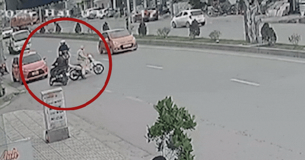 Clip: Tài xế "liều mạng" chạy ngược chiều, lạng lách tránh cảnh sát giao thông, cảnh tượng sau đó khiến ai cũng bất ngờ!