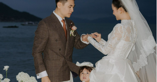 Bóc giá loạt trang sức đắt đỏ phu nhân thiếu gia tập đoàn may mặc nghìn tỷ đeo trong ngày cưới: Món cuối cùng đính 70 viên kim cương, có giá tới 450 triệu đồng