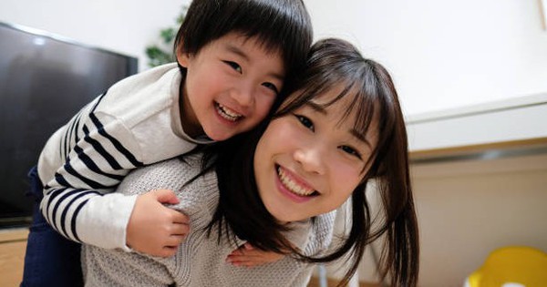 Kiên trì hỏi con 16 câu “vô nghĩa” trong 100 ngày, tôi không ngờ con thay đổi vượt bậc: Học giỏi còn tự tin hơn