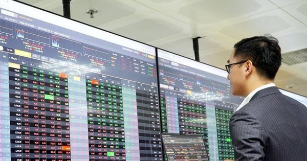 Kỳ vọng VN-Index hướng tới ngưỡng 1.350 điểm trong tháng 3