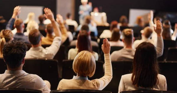 Một công ty chứng khoán họp bất thường 3 lần chỉ trong vòng một tháng