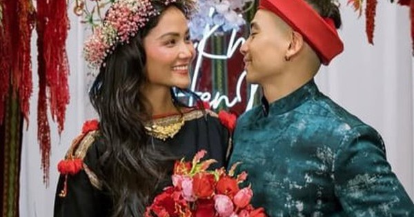 Lễ cưới giản dị của H"Hen Niê tại quê nhà Đắk Lắk