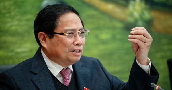 Thủ tướng: Nghiên cứu phí "0 đồng" với thủ tục hành chính trực tuyến