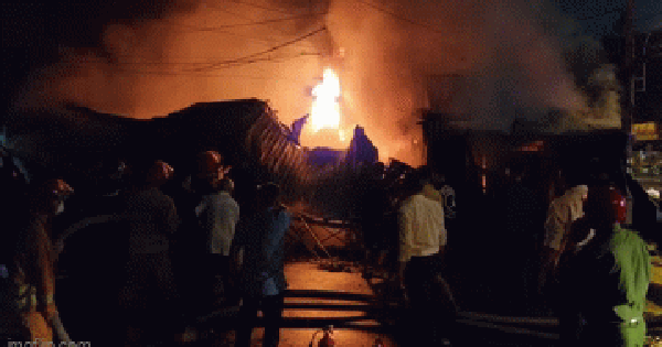 Tiểu thương nghẹn ngào sau vụ cháy chợ Thanh Đa khiến 7 kiốt bị thiêu rụi: "Cháy sạch hết rồi..."