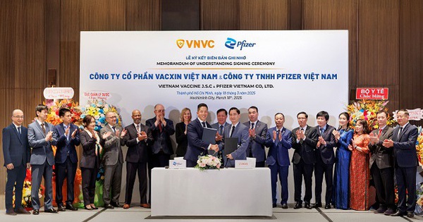 Pfizer và VNVC ký kết chia sẻ kiến thức sản xuất vắc xin