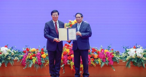 Đại học Thanh Hoa, Trung Quốc tặng Thủ tướng Phạm Minh Chính danh hiệu "Giáo sư danh dự"