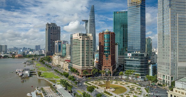 Tin mới về sáp nhập tỉnh thành: TP đông dân, giàu top đầu Việt Nam sẽ giảm mạnh 2/3 số xã, phường