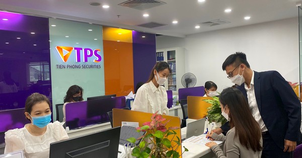 Cổ phiếu của công ty Chủ tịch Đỗ Anh Tú đột ngột giảm sàn, trắng bên mua: Chuyện gì đang xảy ra?