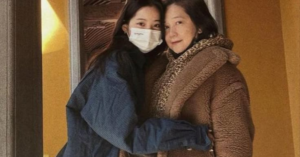 Ở tuổi 55, mẹ tôi có 1 căn nhà và 3 mảnh đất cùng 20 cây vàng dù cả đời bà chưa bao giờ đầu tư hay kinh doanh gì!