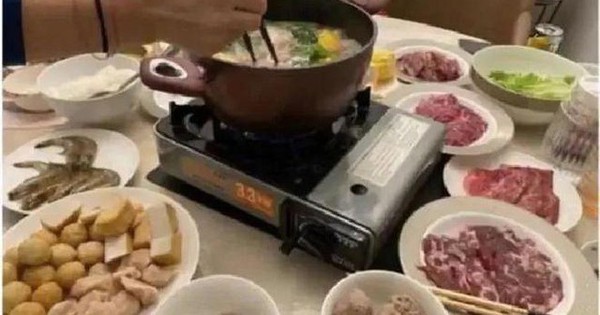 Bức ảnh ăn lẩu của "nàng dâu bạc tỷ" phá vỡ định kiến giới siêu giàu: Đây mới là cách nuôi dạy con đúng chuẩn!