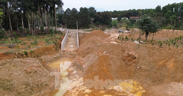 Hà Nội: Cận cảnh công trường khai thác đất trái phép của đối tượng dọa "xử" người nhà cán bộ