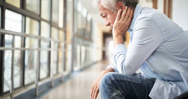 Cụ ông 90 tuổi chỉ có 2 con gái nhưng để lại 10 bản di chúc khác nhau, toà án lập tức phán quyết: Phải chia lại tài sản thừa kế