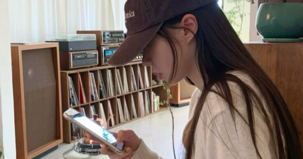“Mẹ chỉ gọi cho em 1 lần vào mùng 10 hàng tháng để hỏi tiền”: Tâm sự khiến dân mạng bức xúc, đồng lòng khuyên cô gái 23 tuổi 1 điều!