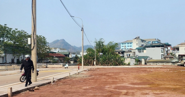 Phiên đấu giá đất tại thành phố Sơn La lần đầu tiên có nhiều hồ sơ tham gia nhất