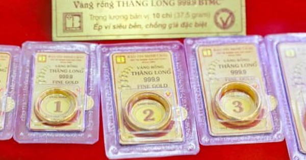 Tôi bán vàng lúc 75 triệu để mua đất, giờ vàng 98, đất không bán được để trả nợ