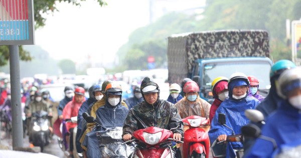 Miền Bắc, miền Trung đón mưa, nền nhiệt giảm sâu