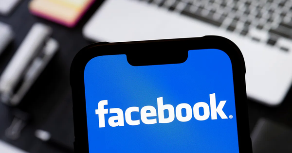 Facebook cho người dùng trở lại thời kỳ "nguyên bản"