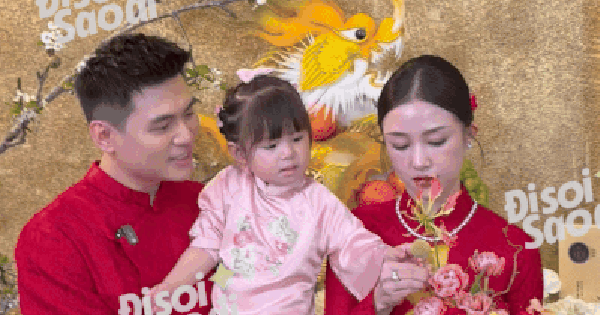 HOT: Lễ ăn hỏi và rước dâu của Salim cùng thiếu gia tập đoàn may mặc, dân tình đi dự "online" mê nhất 1 điều