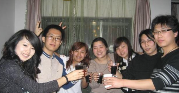 Đi 5.000 km về quê dự họp lớp, nghe 1 câu từ lớp trưởng mà tôi lập tức bắt xe về thành phố, rời khỏi mọi nhóm chat