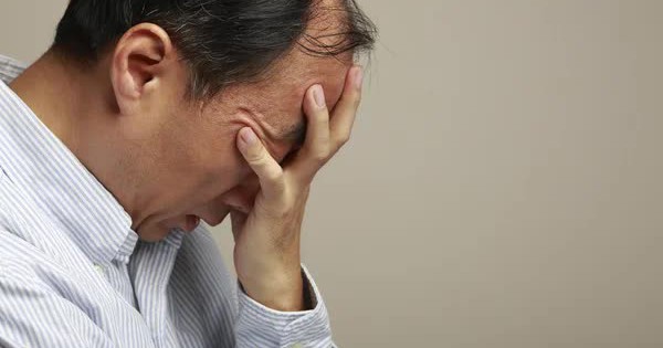 Nhận 2 tỷ đồng tiền chuyển khoản nhầm, nam thanh niên đem đi đầu tư và tiêu xài, 6 tháng sau tòa án phán quyết: “Phải trả lại cả gốc lẫn lãi”