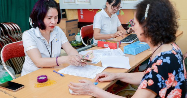 5 năm, khoảng 340.000 viên chức mất việc