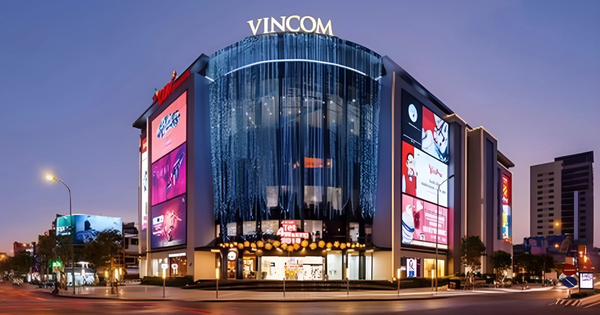 Vincom Retail lên kế hoạch lãi kỷ lục, "tung" ra thị trường gần 120.000m2 mặt sàn bán lẻ năm 2025