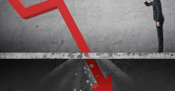 Đột ngột giảm mạnh, VN-Index liệu có "thủng" mốc 1.300 điểm?