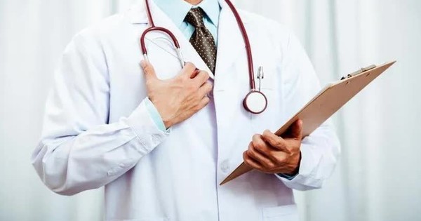 Giả bác sĩ lừa đảo chiếm hàng trăm triệu đồng của nhiều cô gái